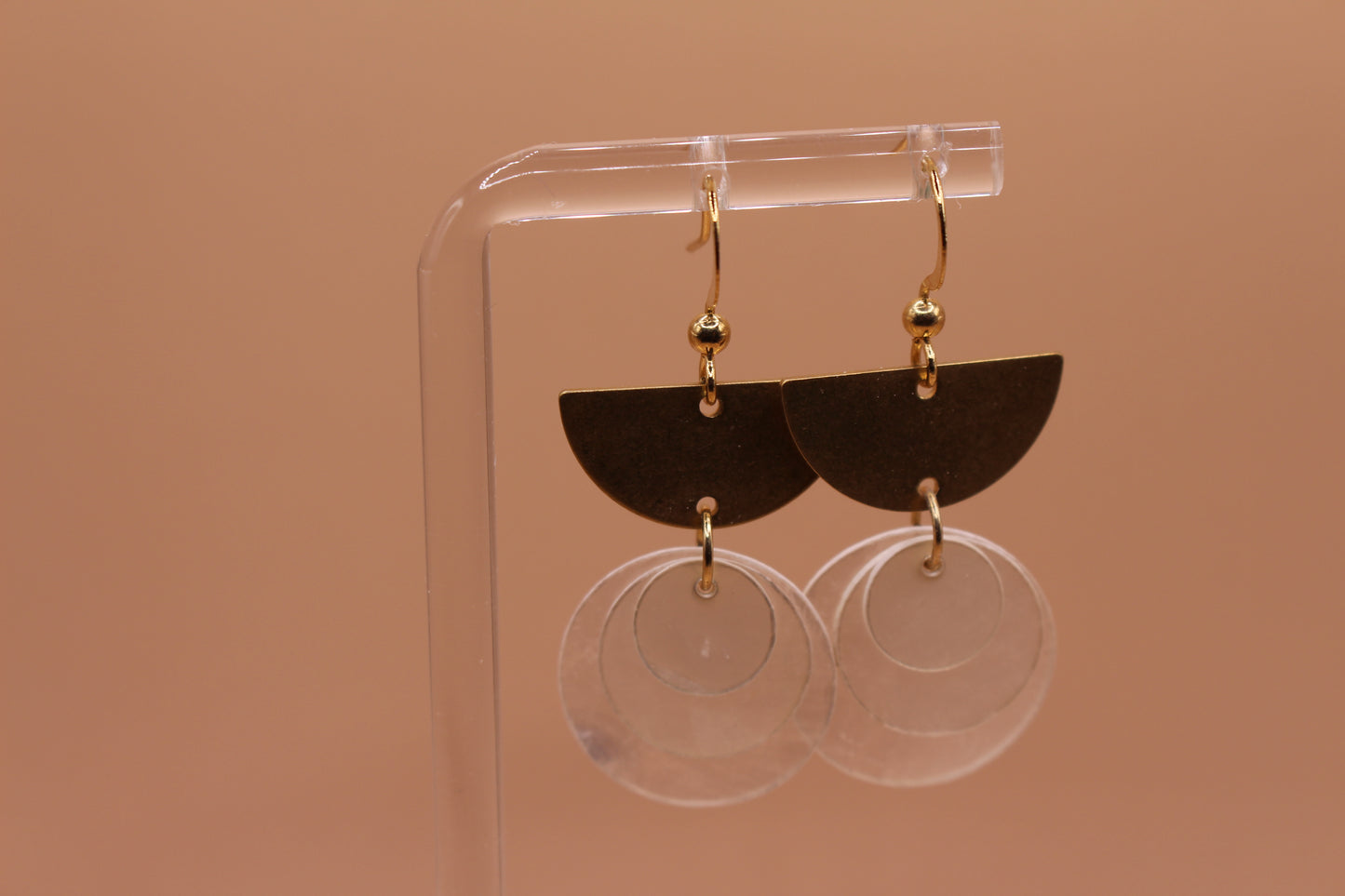 Semicircle Brass Capiz Stack