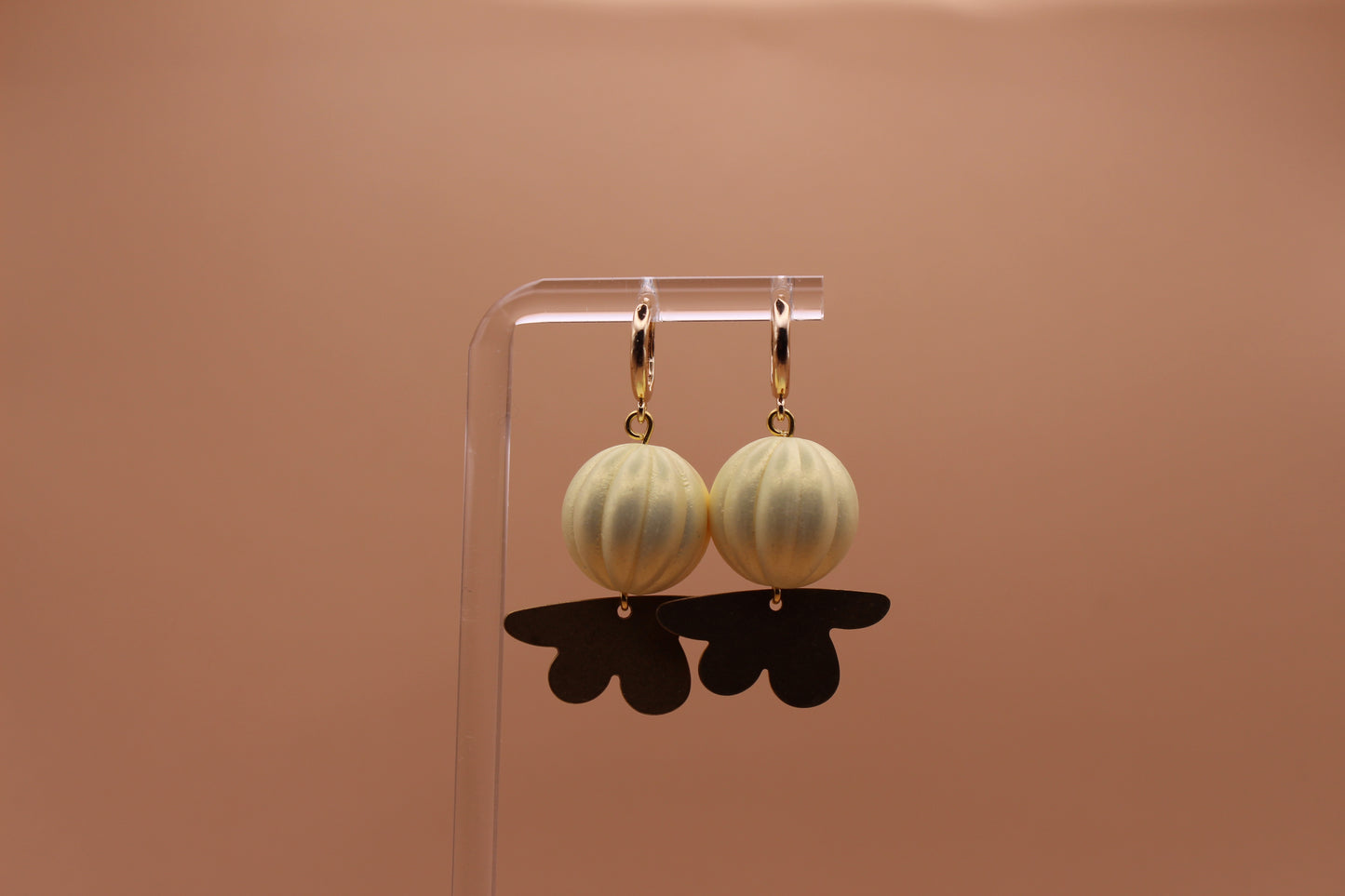 Cream Scalloped Brass Charm