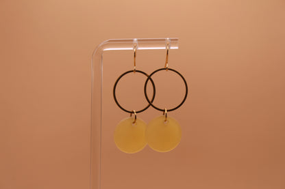 Desert Gold Beach-Style Circle Charm