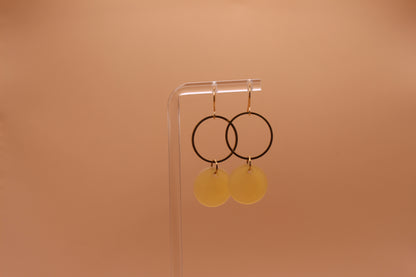 Desert Gold Beach-Style Circle Charm